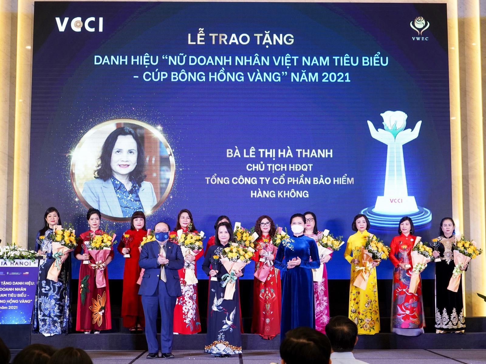 CHỦ TỊCH HĐQT BẢO HIỂM HÀNG KHÔNG VNI NHẬN DANH HIỆU NỮ DOANH NHÂN VIỆT NAM TIÊU BIỂU NĂM 2021
